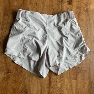 Lululemon Hotty Hot High Rise 4” Special Edition- in chrome